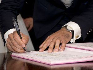 U kunt bij ontslag met wederzijds goedvinden onderhandelen over een positief getuigschrift.